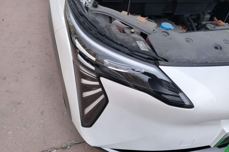 Used AION Y 2023 Plus 510 Enjoy Edition Right Front Headlight