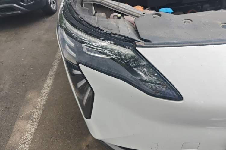 Used AION Y 2023 Plus 510 Enjoy Edition Right Front Headlight