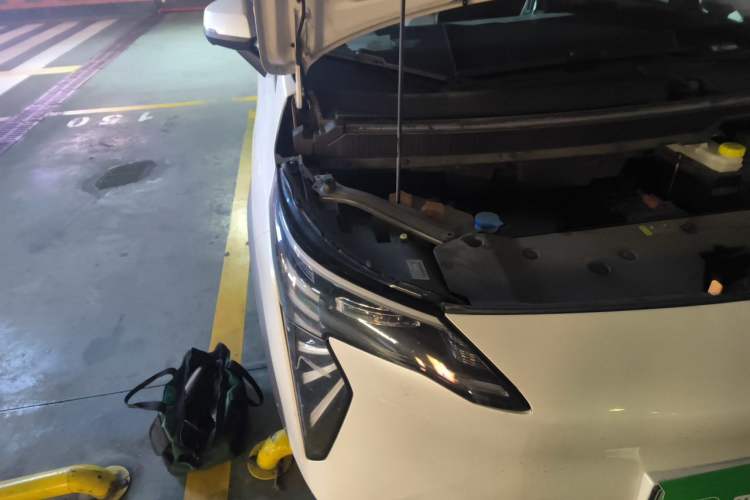Used AION Y 2023 Younger Star Edition Right Front Headlight