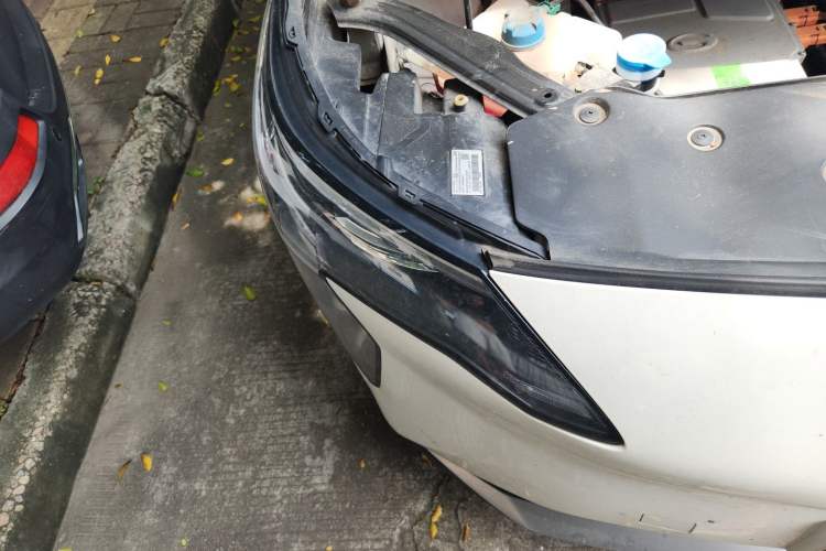 Used AION Y 2023 Plus 610 Enjoyment Edition Ternary Lithium Right Front Headlight