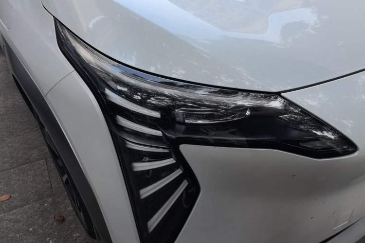 Used AION Y 2023 Plus 510 Smart Edition Right Front Headlight