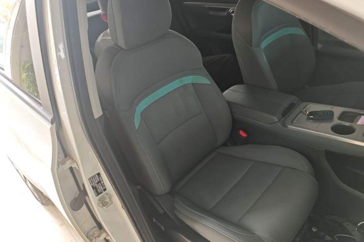 Used AION Y 2023 Plus 510 Enjoy Edition Right Front Seat