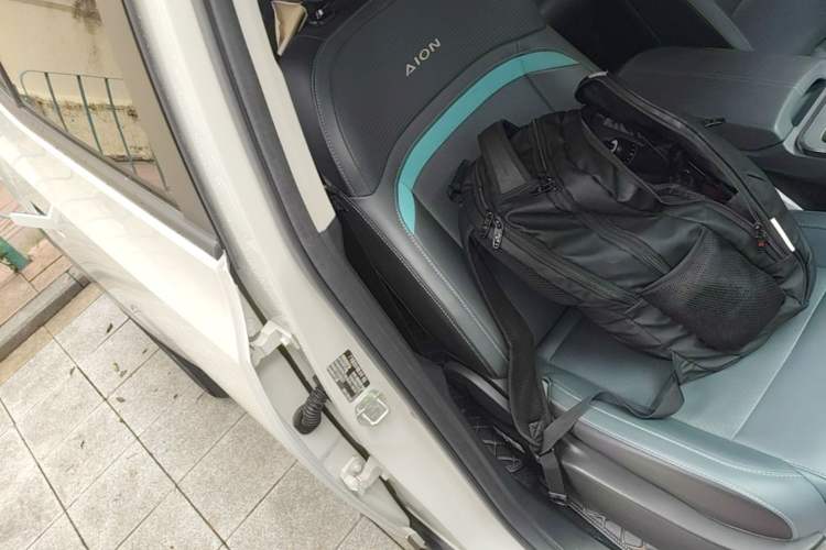 Used AION Y 2023 Plus 510 Smart Edition Right Front Seat