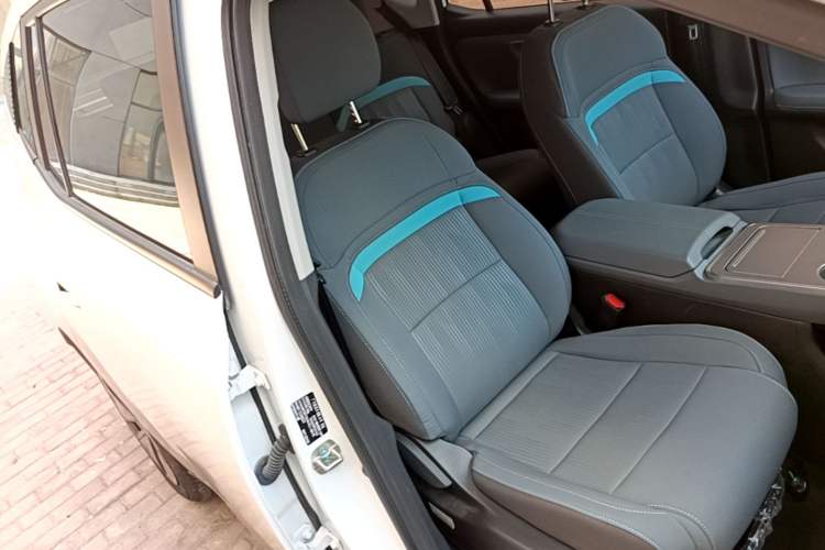 Used AION Y 2023 Plus 510 Enjoy Edition Right Front Seat