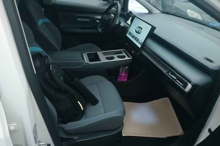Used AION Y 2023 Plus 510 Enjoy Edition Right Front Seat