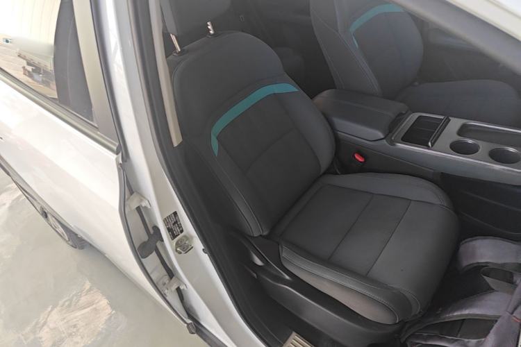 Used AION Y 2023 Plus 610 Enjoy Edition Right Front Seat