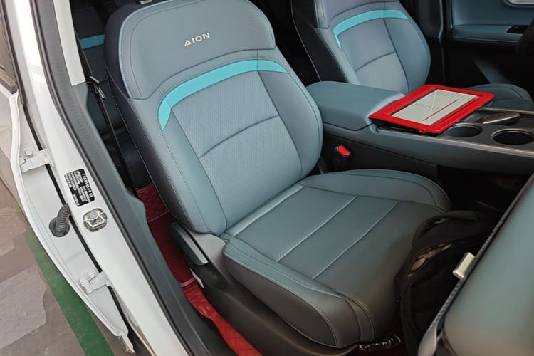 Used AION Y 2023 Younger Star Edition Right Front Seat