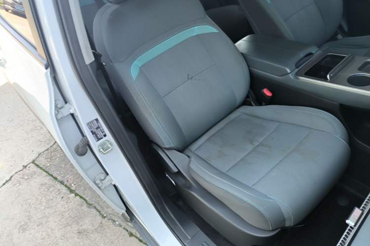 Used AION Y 2023 Plus 510 Enjoy Edition Right Front Seat