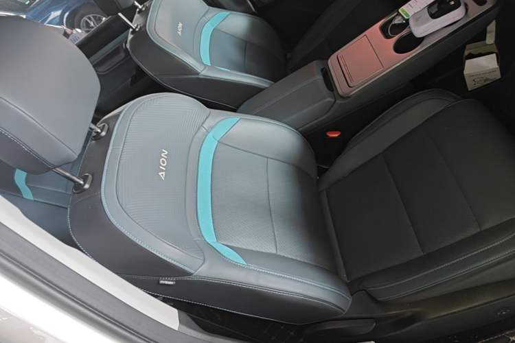 Used AION Y 2023 Plus 510 Smart Edition Right Front Seat