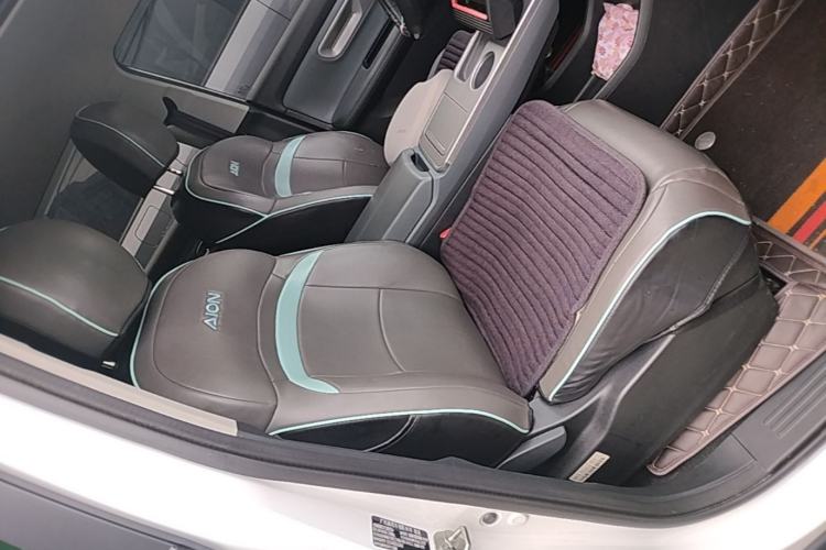 Used AION Y 2023 Plus 510 Enjoy Edition Right Front Seat