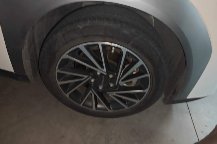Used AION Y 2023 Younger Right Front Wheel Hub