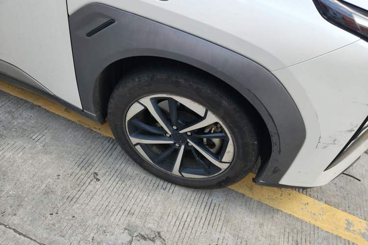 Used AION Y 2023 Plus 510 Smart Edition Right Front Wheel Hub