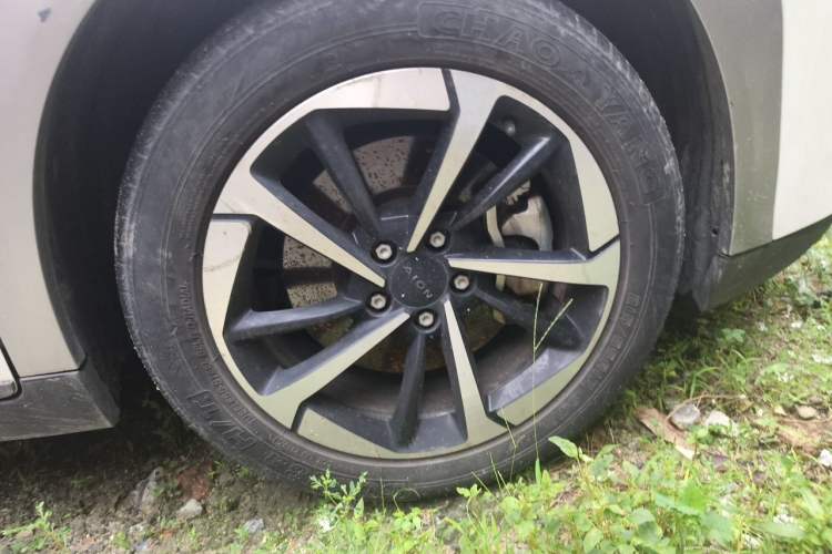 Used AION Y 2023 Younger Star Edition Right Front Wheel Hub