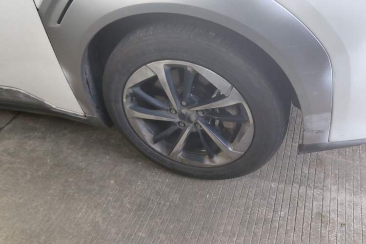 Used AION Y 2023 Plus 510 Smart Edition Right Front Wheel Hub