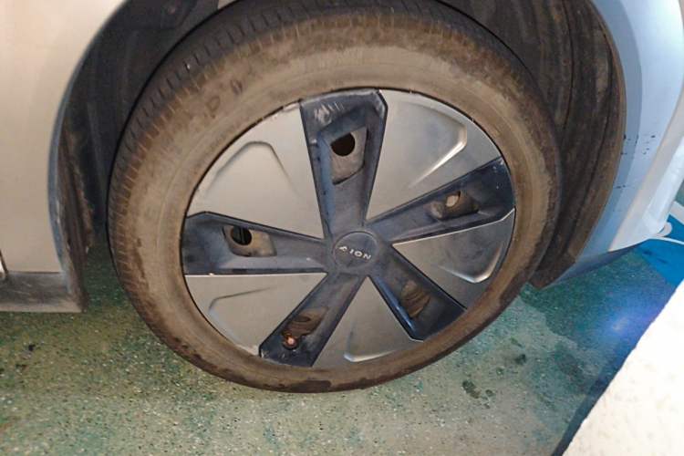 Used AION Y 2023 Younger Right Front Wheel Hub
