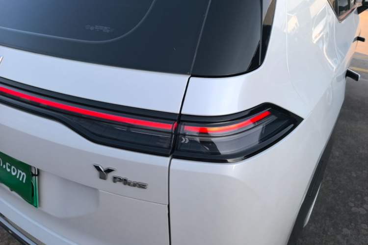 Used AION Y 2023 Plus 510 Smart Edition Right Rear Taillight