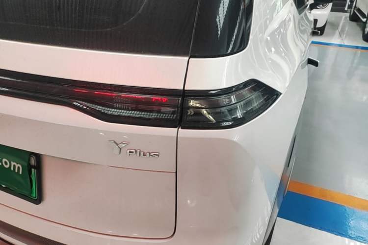 Used AION Y 2023 Plus 510 Enjoy Edition Right Rear Taillight