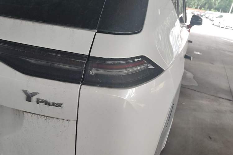 Used AION Y 2023 Younger Right Rear Taillight