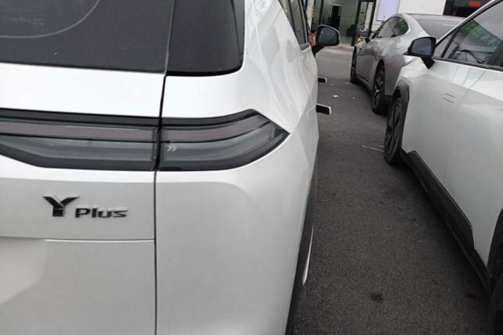 Used AION Y 2023 Plus 610 Enjoy Edition Right Rear Taillight