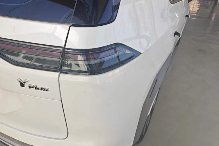 Used AION Y 2023 Plus 610 Enjoy Edition Right Rear Taillight