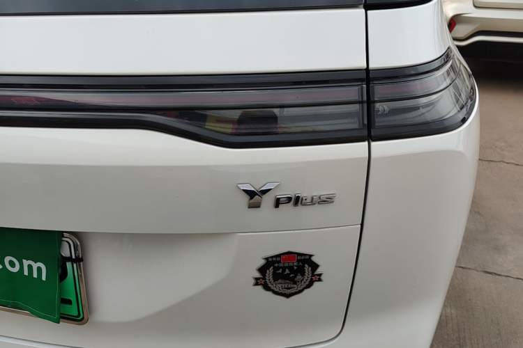 Used AION Y 2023 Plus 510 Smart Edition Right Rear Taillight