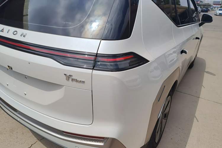 Used AION Y 2023 Plus 510 Enjoy Edition Right Rear Taillight