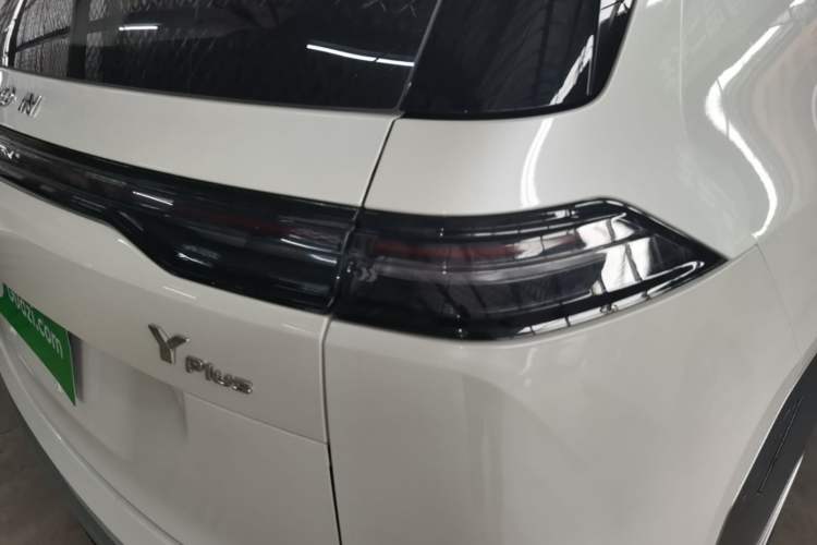 Used AION Y 2023 Younger Star Edition Right Rear Taillight