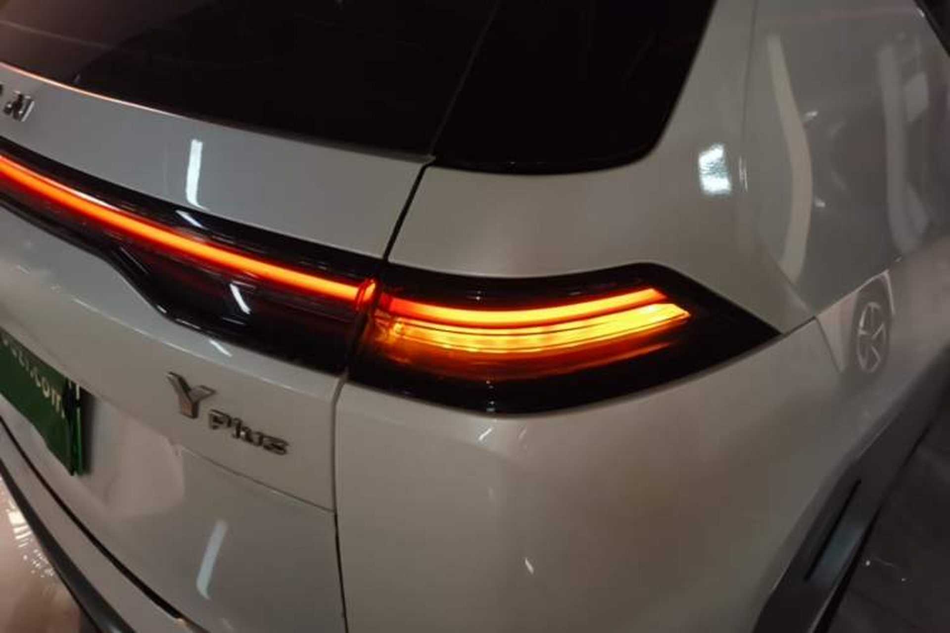 Used AION Y 2023 Plus 510 Smart Edition Right Rear Taillight
