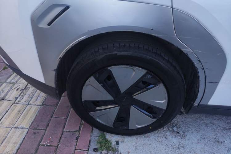 Used AION Y 2023 Plus 510 Enjoy Edition Right Rear Wheel Hub
