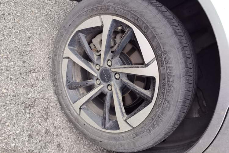 Used AION Y 2023 Younger Star Edition Right Rear Wheel Hub