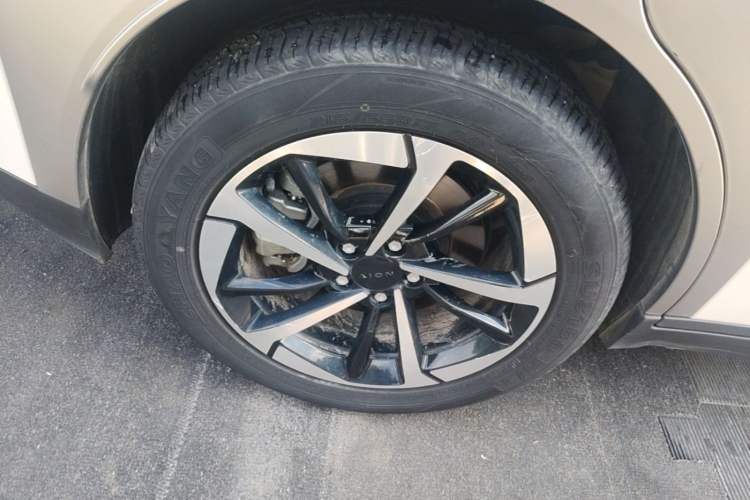 Used AION Y 2023 Younger Star Edition Right Rear Wheel Hub