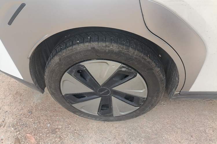 Used AION Y 2023 Younger Right Rear Wheel Hub