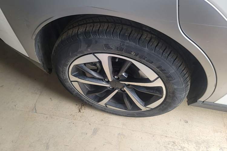 Used AION Y 2023 Younger Star Edition Right Rear Wheel Hub