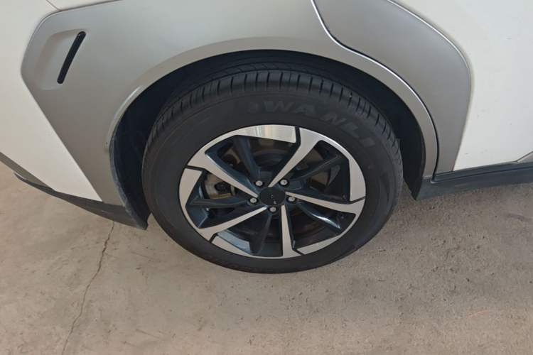 Used AION Y 2023 Plus 510 Smart Edition Right Rear Wheel Hub