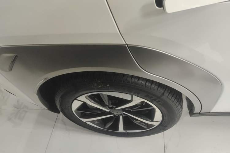Used AION Y 2023 Plus 510 Smart Edition Right Rear Wheel Hub
