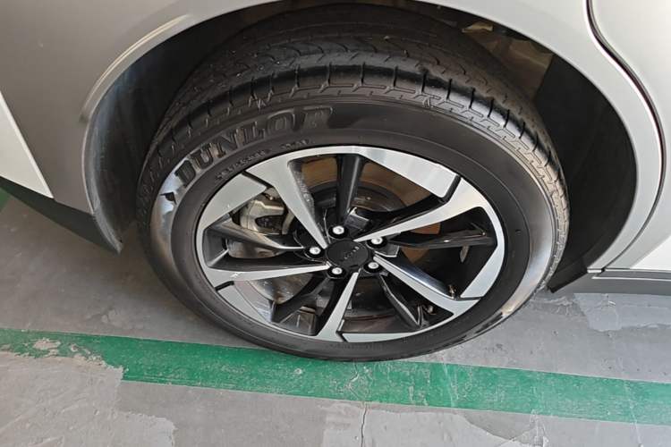 Used AION Y 2023 Younger Star Edition Right Rear Wheel Hub