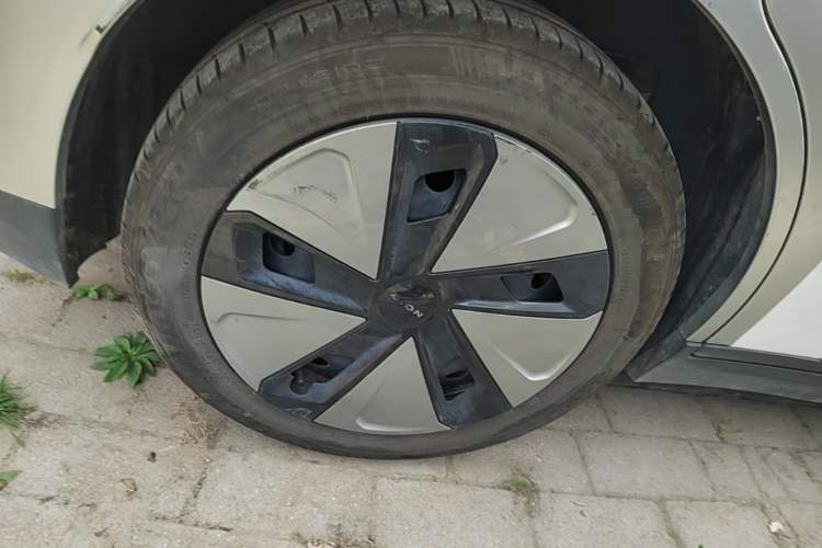 Used AION Y 2023 Plus 510 Enjoy Edition Right Rear Wheel Hub