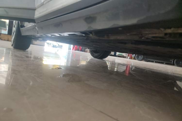 Used AION Y 2023 Plus 510 Enjoy Edition Right Side Sill