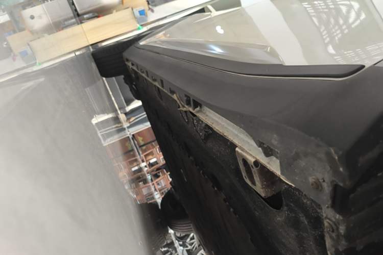 Used AION Y 2023 Plus 510 Enjoy Edition Right Side Sill