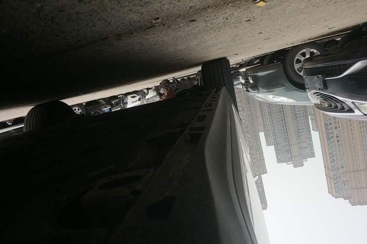 Used AION Y 2023 Plus 510 Enjoy Edition Right Side Sill