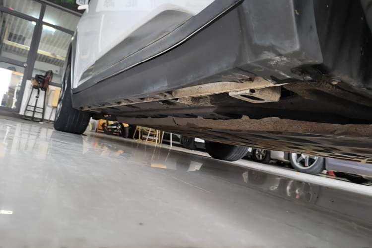 Used AION Y 2023 Plus 510 Enjoy Edition Right Side Sill