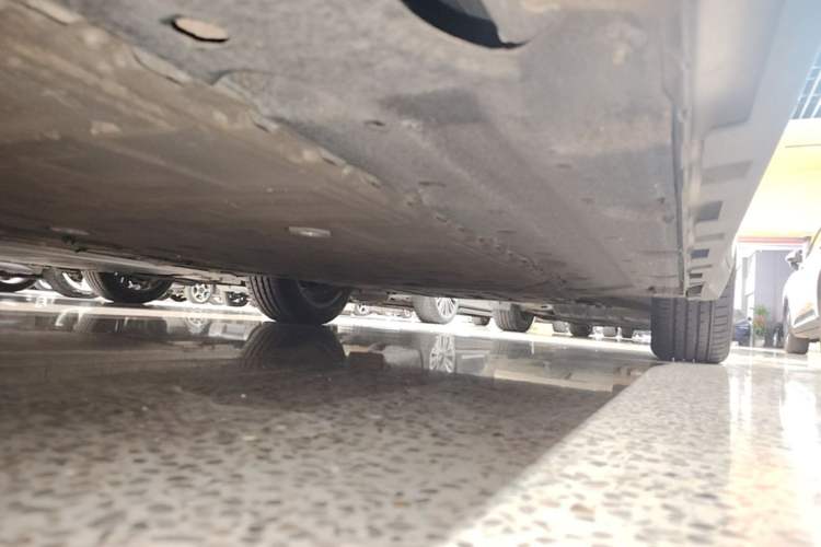 Used AION Y 2023 Plus 510 Smart Edition Right Side Sill