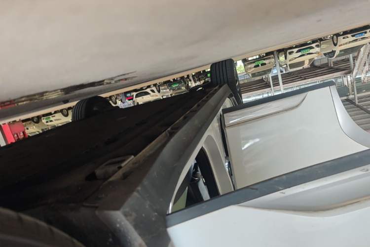 Used AION Y 2023 Plus 510 Smart Edition Right Side Sill