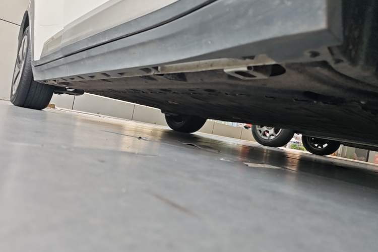 Used AION Y 2023 Plus 510 Enjoy Edition Right Side Sill