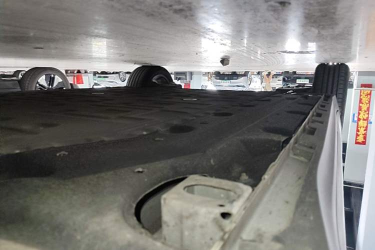 Used AION Y 2023 Plus 510 Smart Edition Right Side Sill
