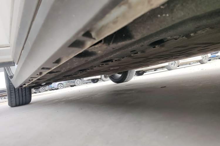 Used AION Y 2023 Plus 510 Smart Edition Right Side Sill