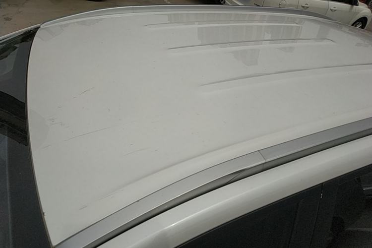 Used AION Y 2023 Younger Roof