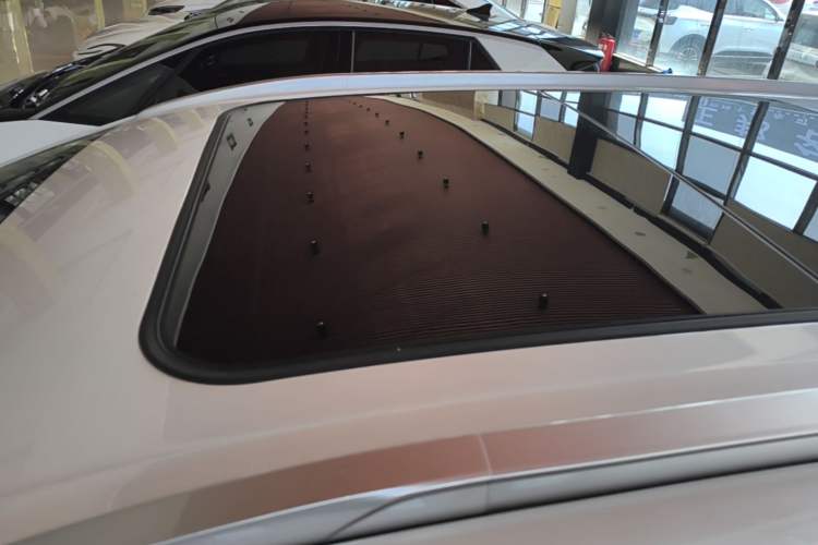 Used AION Y 2023 Plus 610 Smart Edition Ternary Lithium Roof