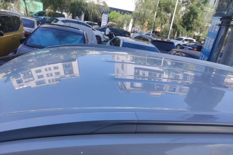 Used AION Y 2023 Plus 510 Enjoy Edition Roof