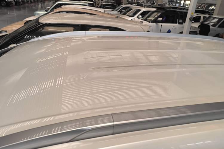 Used AION Y 2023 Plus 510 Enjoy Edition Roof